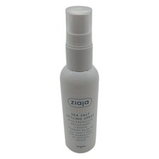 Sea Salt Styling-Spray mit Surferwelleneffekt...