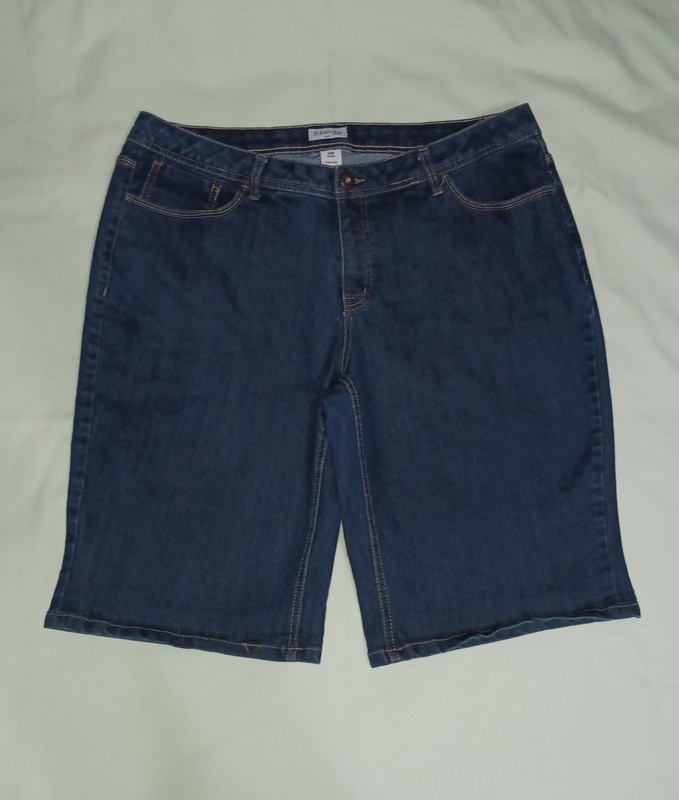 St John's Bay- Women's Denim Shorts size 20 (40" waist, 12" inseam)