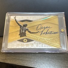 Oscar Robertson 2019-20 Opulence USA Gold Medal #3/10 Auto Royals Bucks /10