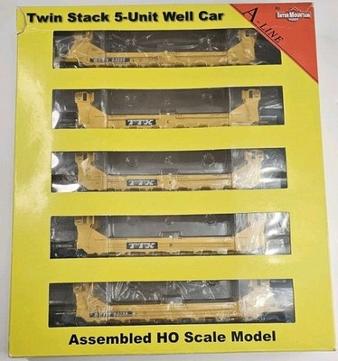 47601-19 Intermountain TTX Twin Stack Well Car Set