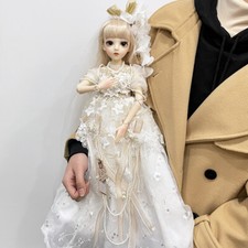 1/3 Poupée BJD Fille Maquillage Yeux Perruques Robe De Mariée Chaussures Dolls