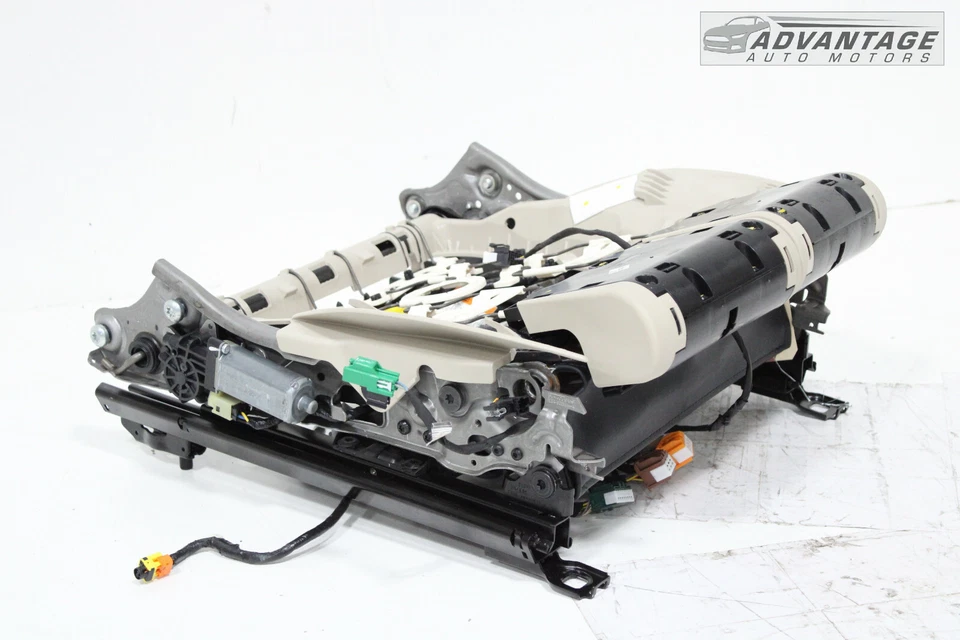 Lincoln Continental 2017-2020 asiento del lado del pasajero delantero marco de pista inferior OEM Foto 2 de 4