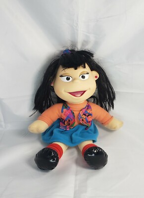 Julie Woo Asian American Doll The Puzzle Place 1994 Fisher Price