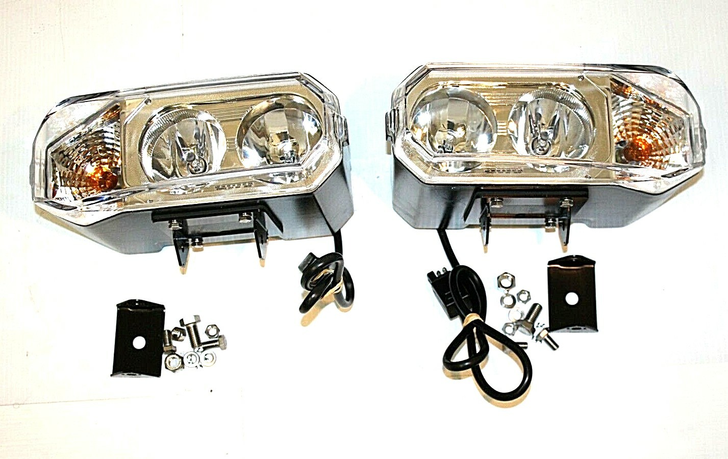 Hiniker Snow Plow p/n 25013250 and 25013251 Headlight set, halogen, OEM