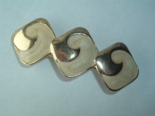 CREAM ENAMEL GOLD TONE METAL HAIR BARRETTE HAIR ACCESSORY