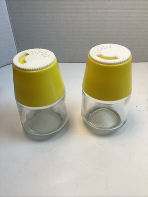 Vintage Gemco Clear Glass Salt Pepper Shaker With Yellow /wh  Plastic Top