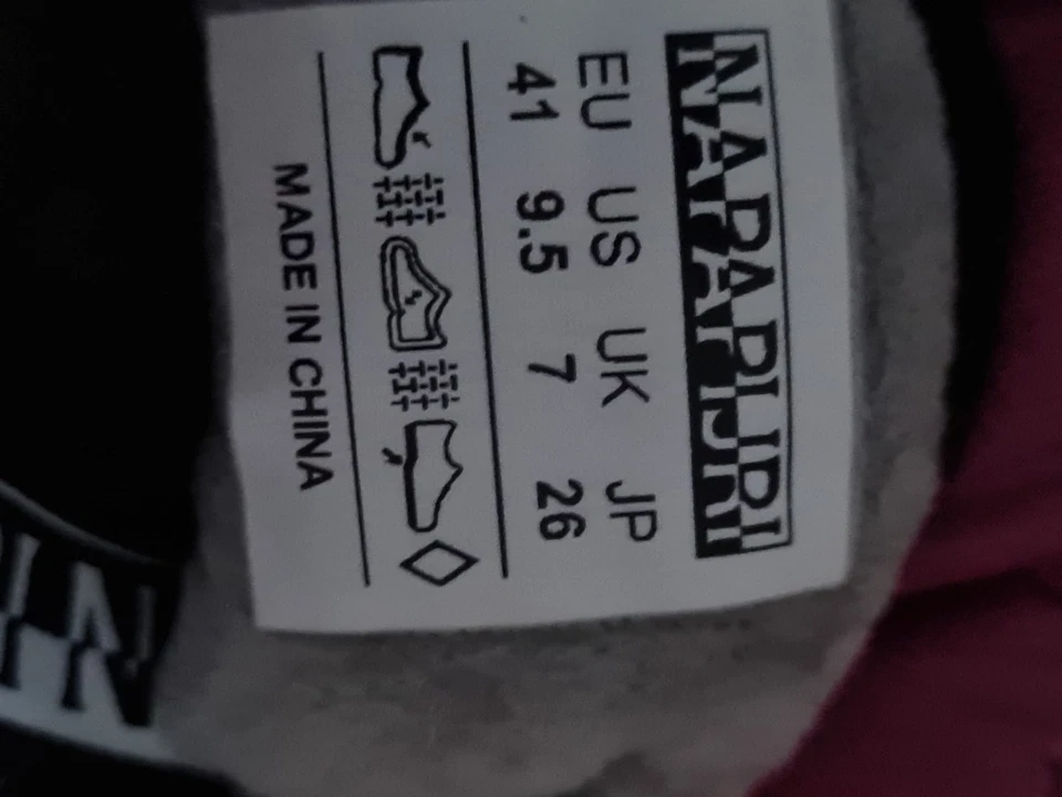 NapapijriSchuhein Gr 41. Hausschuhe Schuhe Winterschuhe. Farbe Rose mit schwarz. - Bild 4 von 4