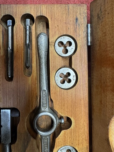 Henry Hanson Ace Tap And Die Set & Wooden Case Worcester, MA USA Complete - Picture 7 of 11