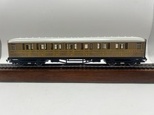 OO Hornby R477 LNER Teak 1st & 3rd Class Coach #22357 - (NICE)