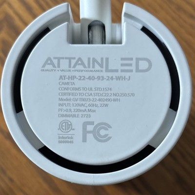 ATTAIN LED Track Light White 4000K 22W 2100 LUMENS
