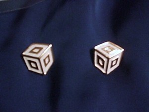 CANDICE BERGEN "MURPHY BROWN" EARRINGS