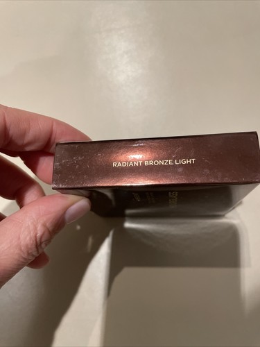 NIB Hourglass Ambient Lighting Bronzer In Radiant Bronze Light - 第 2/4 張圖片