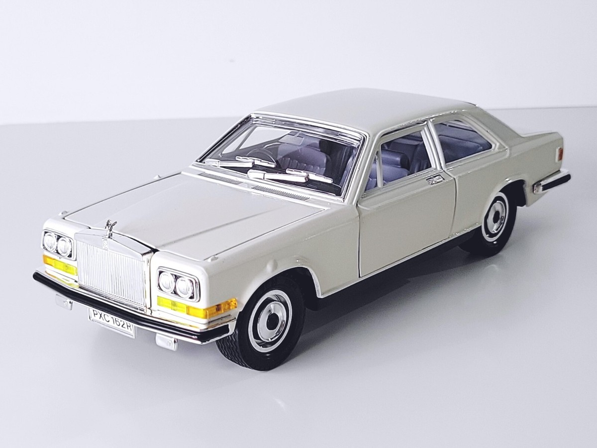 ミニカー ROLLS ROYCE CAMARGUE 1/22 burago Burago - Rolls Royce Camargue - 1:22 Diecast - No Box | eBay