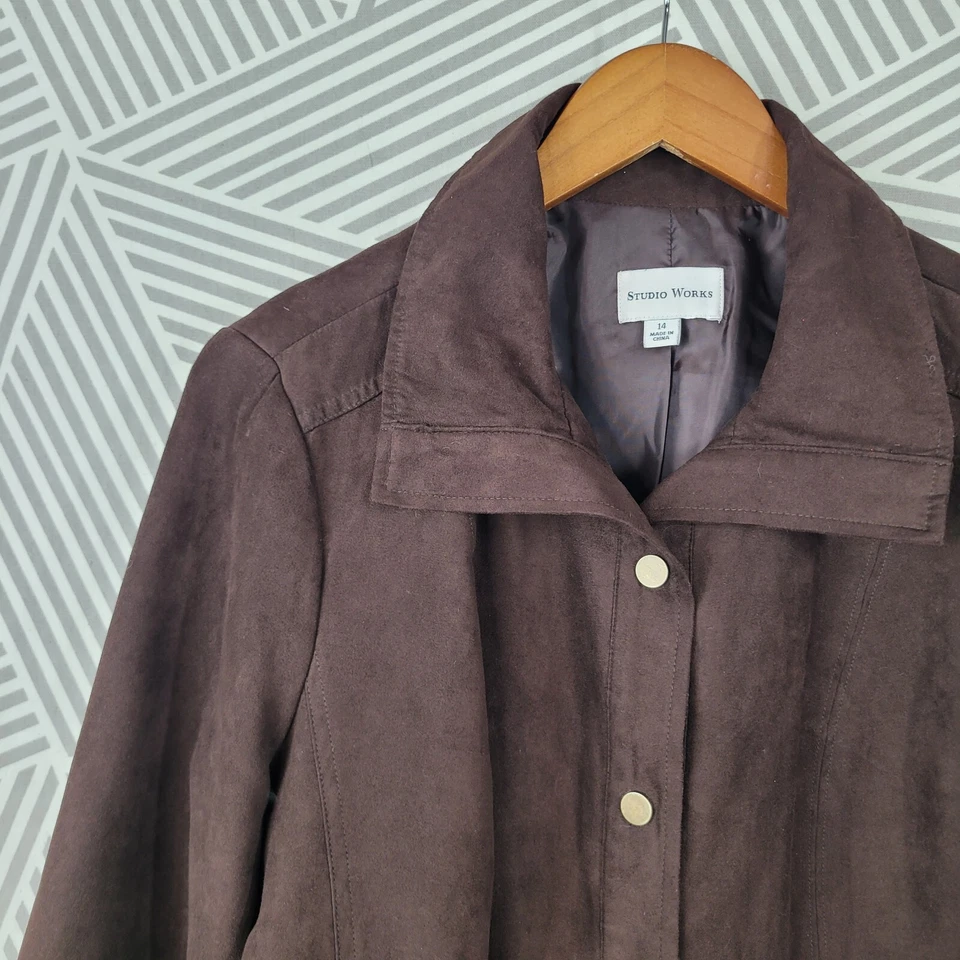 Studio Works Jacket Size 14 Velvety Ultrasuede Snap Up Brown Light Weight Womens - Image 2 of 4