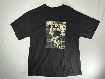 Alstyle Men s Y2k VTG New Found Glory Band T-Shirt Live in Your City Size Small