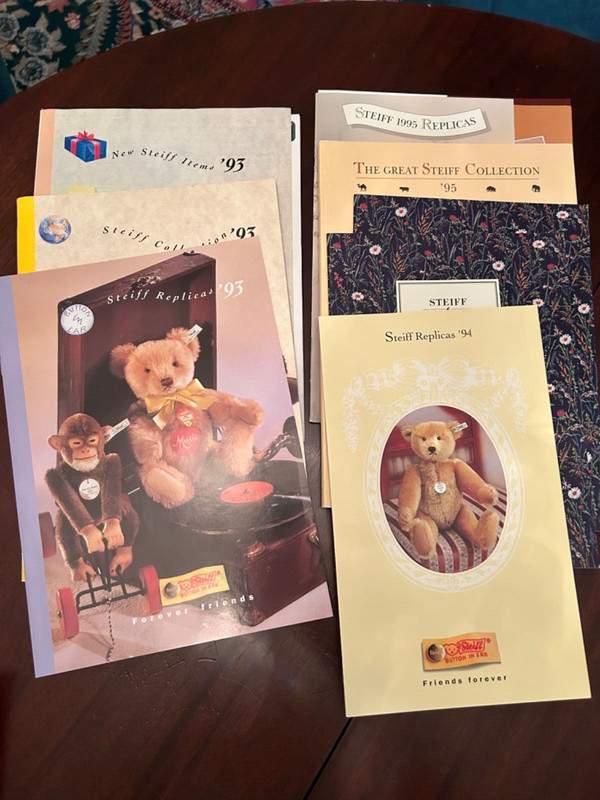 HUGE lot (26) of STEIFF Catalogs/Catalogues. EUC  1993-2011