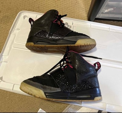 NIKE AIR YEEZY 1 USED SIZE 12 BLINK BLACK PINK 366164 003 KANYE WEST