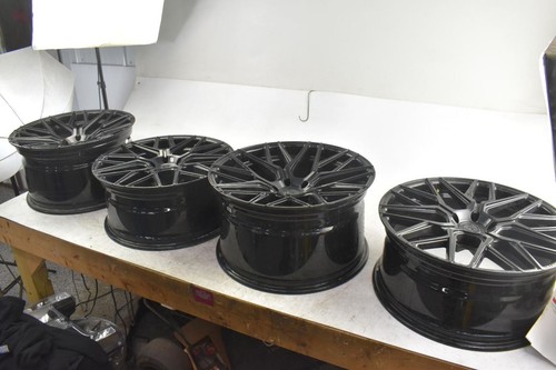 Audi R8 2011 Wheels Set of 4 Black P/N 3832015 Photo - $1,976