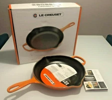 Le Creuset Signature Cast Iron 10.25 Inch Skillet, Flame *NEW*