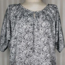 Ann Taylor Loft Womens Sz S Blouse Black White Leaf Allover Print Short Dolman 