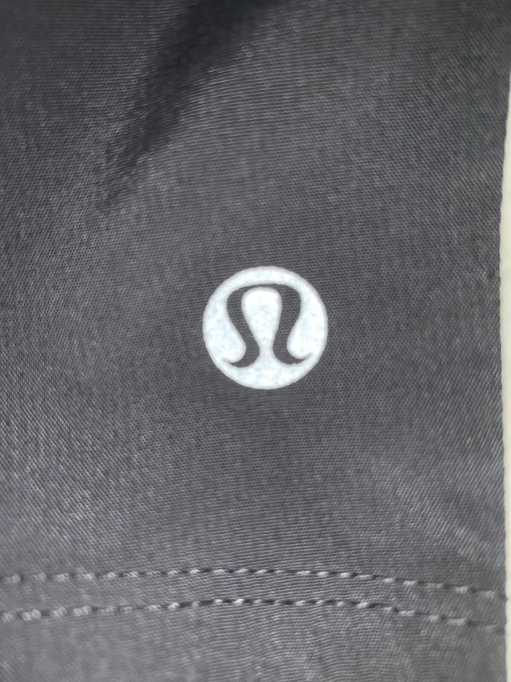 Lululemon Tracker Corto V 4” Entrepierna Gris Tela Rápida Talla 4 Entrenamiento Atlético Foto 3 de 4