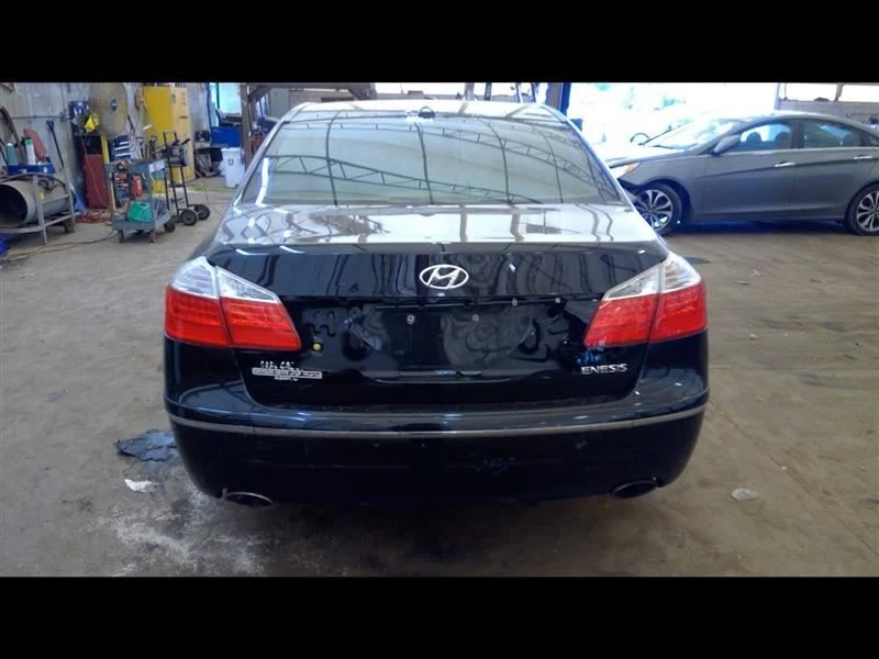 Starter Motor Sedan Fits 09-11 GENESIS 4306086 - Image 3 of 4