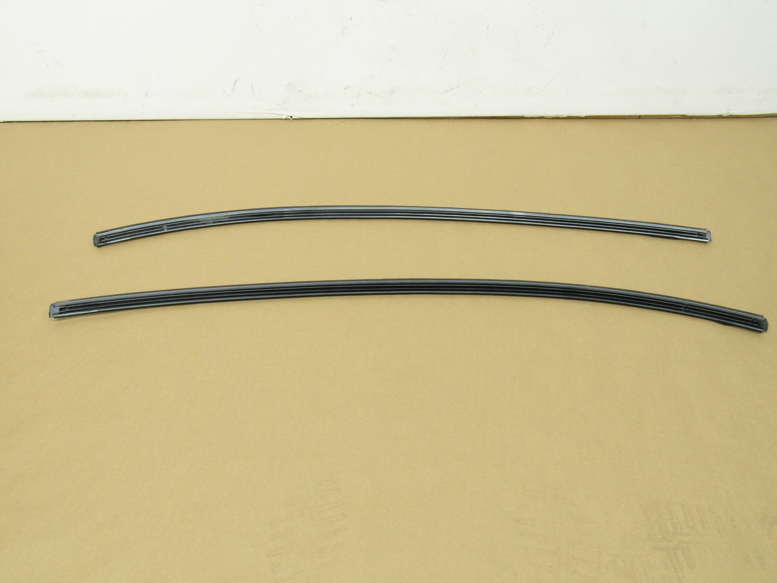 08-12 Maserati Granturismo S 2010 Right Left Roof Rail Molding Trim Cover Set ^Y