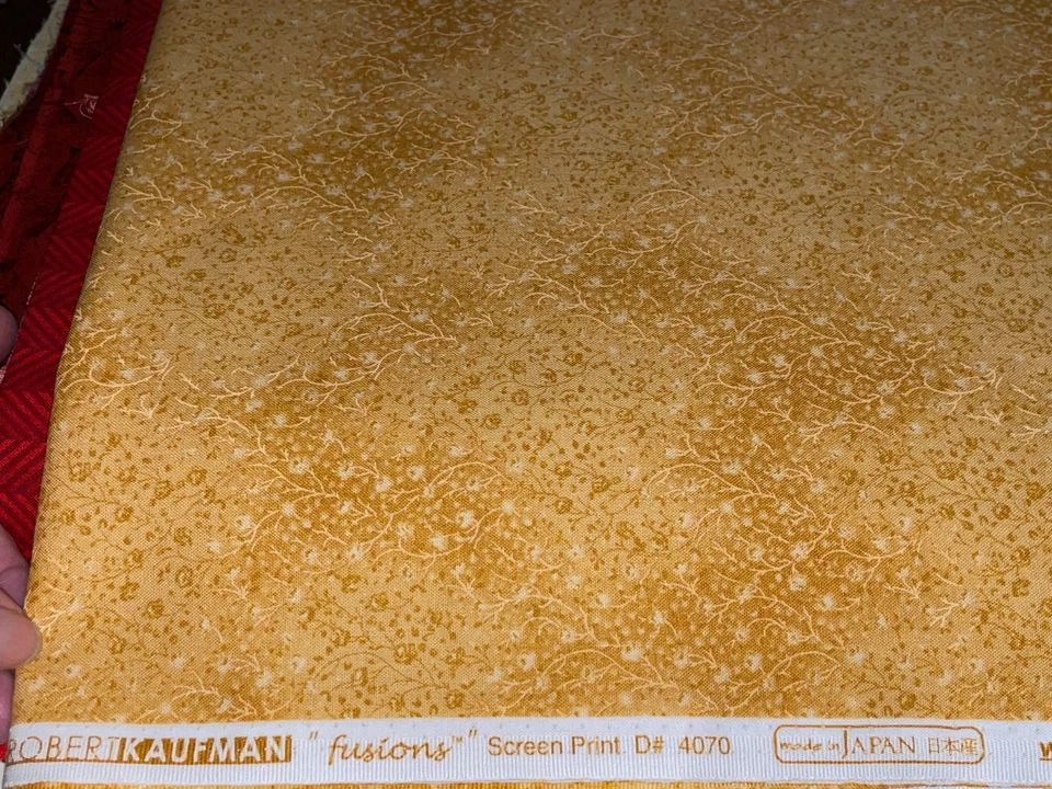 Por 1/2 yarda "Fusions" por Kaufman tono sobre tono pequeño oro amarillo flores enredaderas algodón Foto 3 de 4