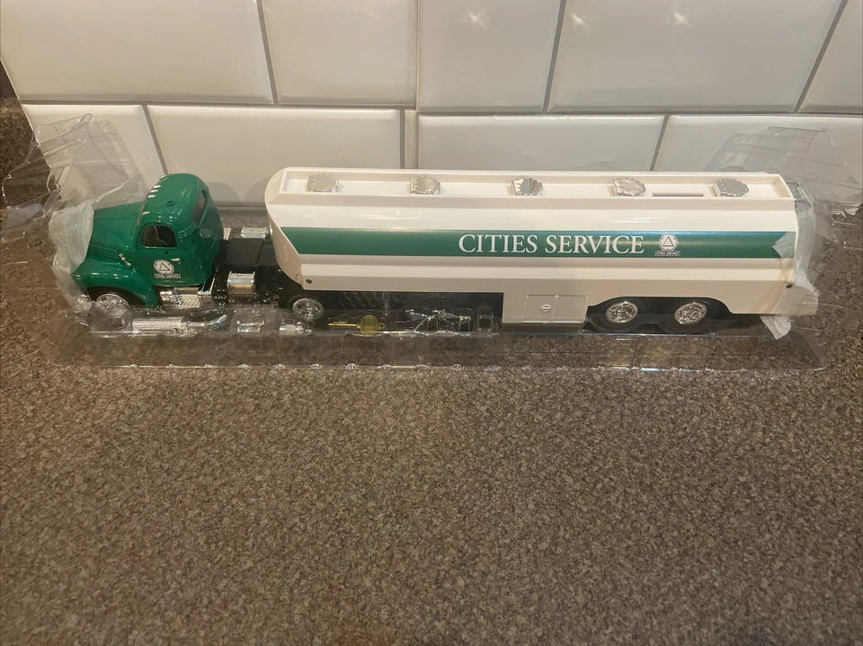 1999 CITGO - Cities Service 1961 Classic B-Mack Tanker Bank  White New in box. - Image 2 of 4