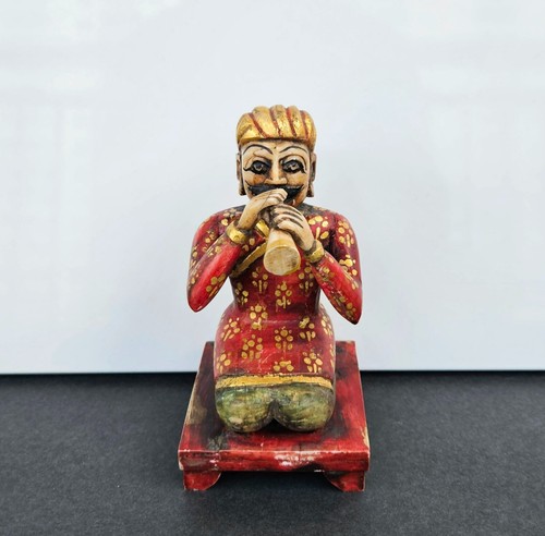 Antique INDIAN POLYCHROME HAND CARVED RAJASTHANI MUSICAN Figurine - Picture 8 of 11