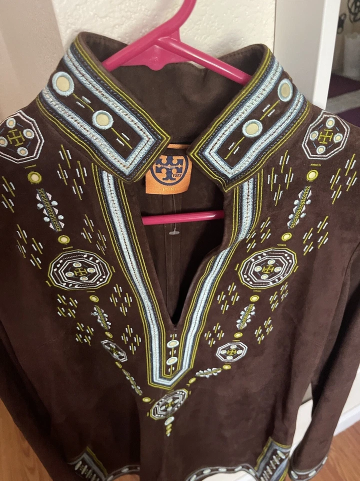 Blusa túnica adornada de gamuza Tory Burch - 4/XS marrón/turquesa pasarela Foto 3 de 4