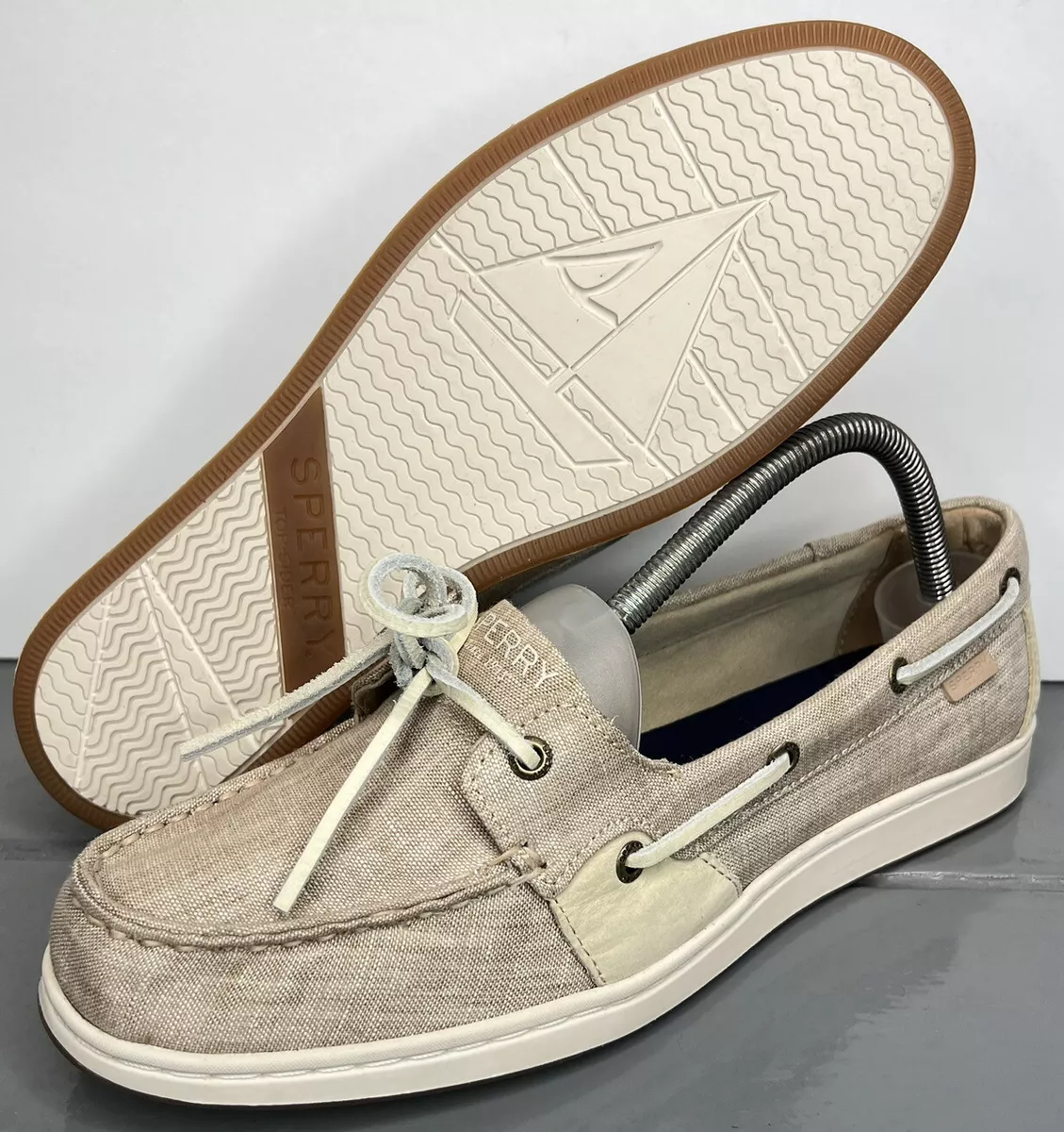 Light tan sperrys sale