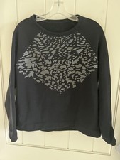 Lululemon Women s Black , Gray Print Crewneck Sweatshirt 12
