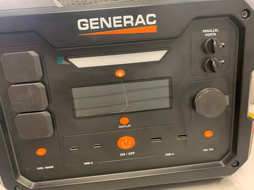 Generac 8025 GB1000 Compact Portable Power Station w/ Wireless Charging Pad - Picture 4 of 5