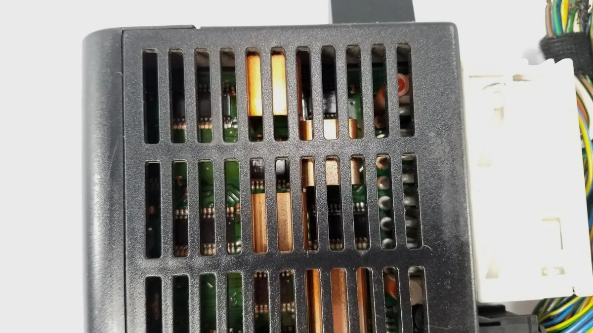 2003-2004 BMW E53 X5 LIGHT CONTROL MODULE LCM IV W/AUTO LWR  