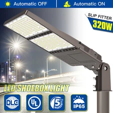 48000 Lumens 320W LED Shoebox Light Dusk To Dawn Commercial Parking Lot Lighting
