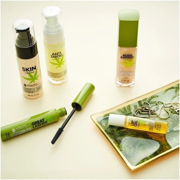 Bell HYPOAllergenic VEGAN Makeup Foundation Concealer for Sensitive Skin 30g - Image 3 of 3