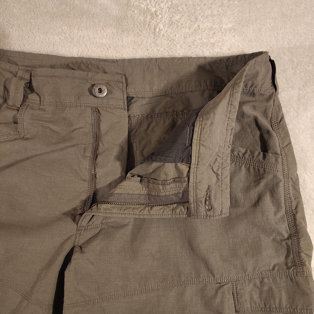 North Face Shorts Men's 34 Outdoors Hiking Flap 6 Pocket Lightweight Beige Cargo thumbnail 7