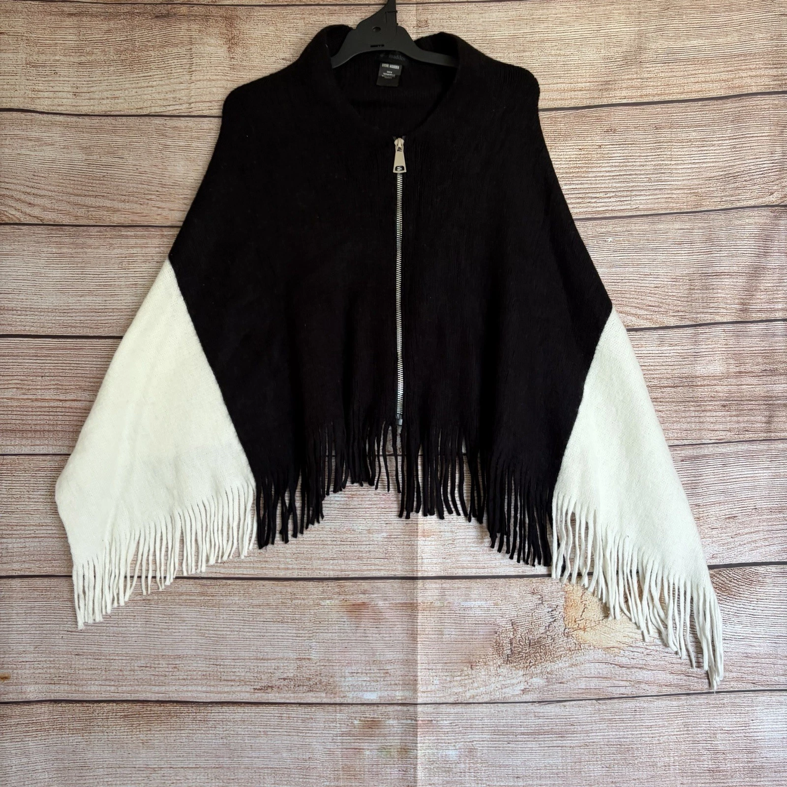 Steve Madded Knit Poncho ~ One Size Women's ~ Black White Triangle Zip Coverall
Opens in a new windo