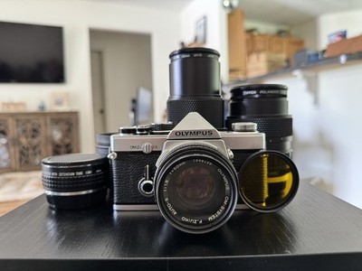 Vintage Olympus OM-2N 35mm Camera   35-70mm, 75-150mm Lenses + Accessories