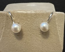 Gently Used 14 Karat Gold Cultured Pearl Screw Back Earrings 2.6 Grams