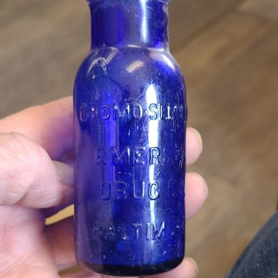Emerson Drug Co Bromo-Seltzer Blue Medicine Bottle Baltimore