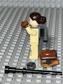 LEGO STAR WARS BOUSHH sw040) PRINCESS LEIA bounty hunter minifigure 9516)