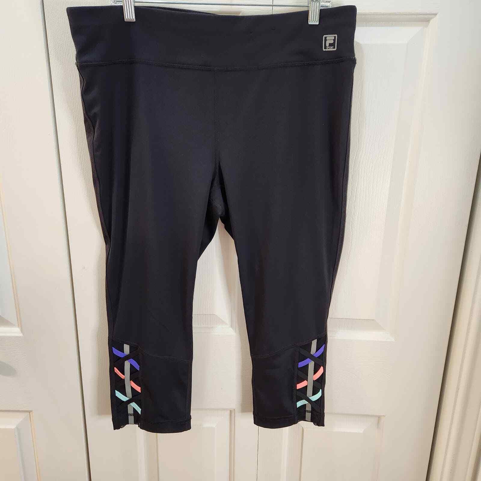 Fila pantaloni yoga donna taglia XL neri con dettaglio colore sulla parte inferiore della gamba