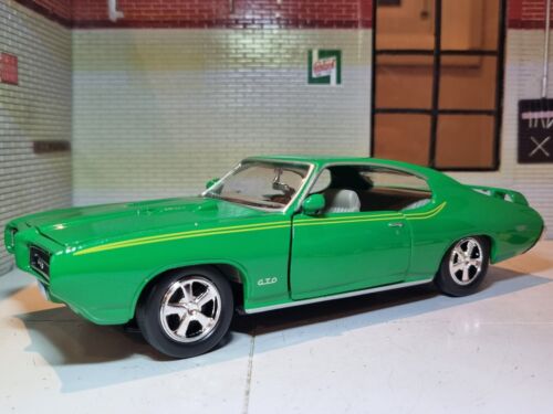 Pontiac GTO Green 1969 Judge Ram Air III Motormax 1:24 Scale Model Car 73242 - Picture 1 of 11