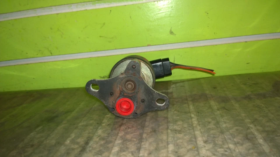 00 01 02 03 04 05 SATURNO SERIE L L300 3,0 L EN SEDÁN VÁLVULA EGR OEM 1388-16 Foto 3 de 3