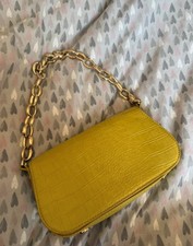 Zara Women's On-Trend Green Shoulder Bag with Chain Strap