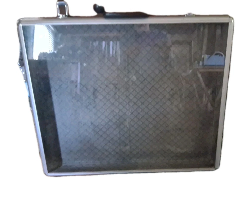 Aluminum Tempered Glass Portable Display Case - 20x24x1-1/2 deep - Image 2 of 4