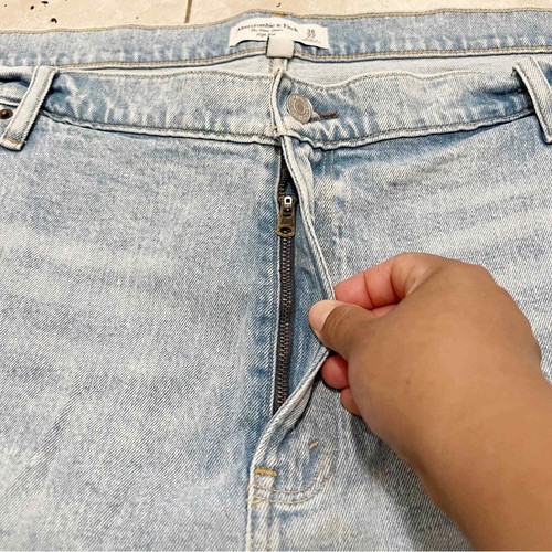Abercrombie & Fitch Curve Love The Mom Short High Rise - Picture 6 of 12