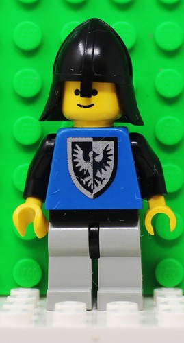 ๐ฐKate's Figs: LEGO Castle Minifigures - Kings, Knights, Crusaders, & Forestmen - Picture 100 of 316